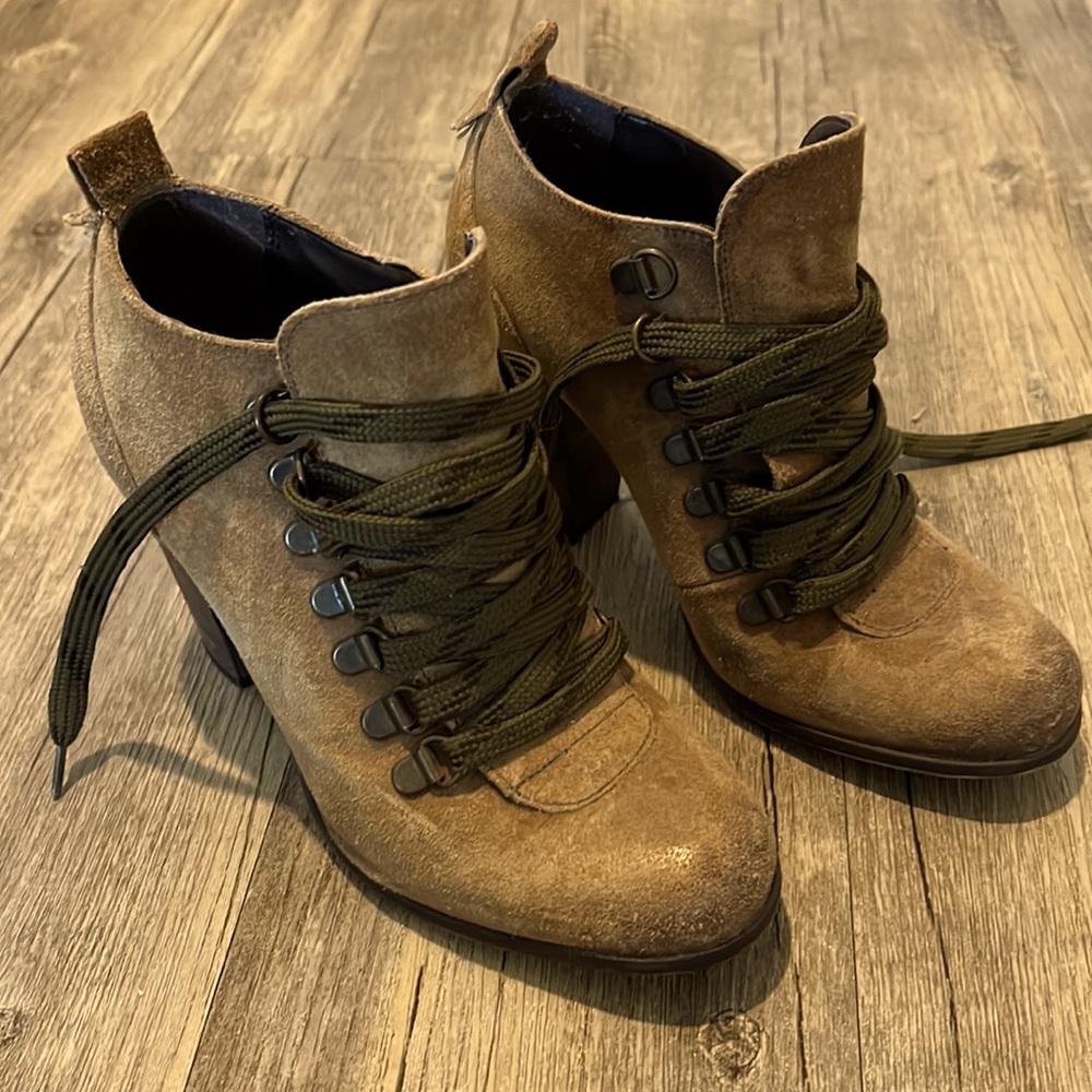 Leather Brown booties